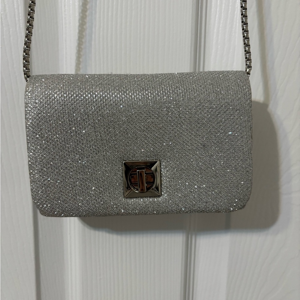 Elegant Silver Glitter Clutch